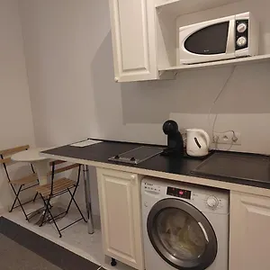 Apartment Monaco #3 With Private Patio